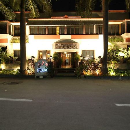 Hotel Shivam Pune Extérieur photo