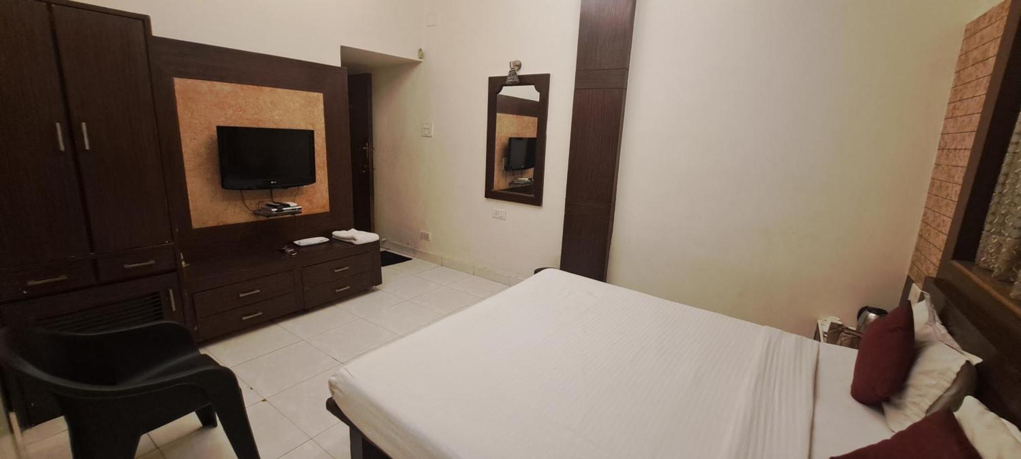 Hotel Shivam Pune Extérieur photo