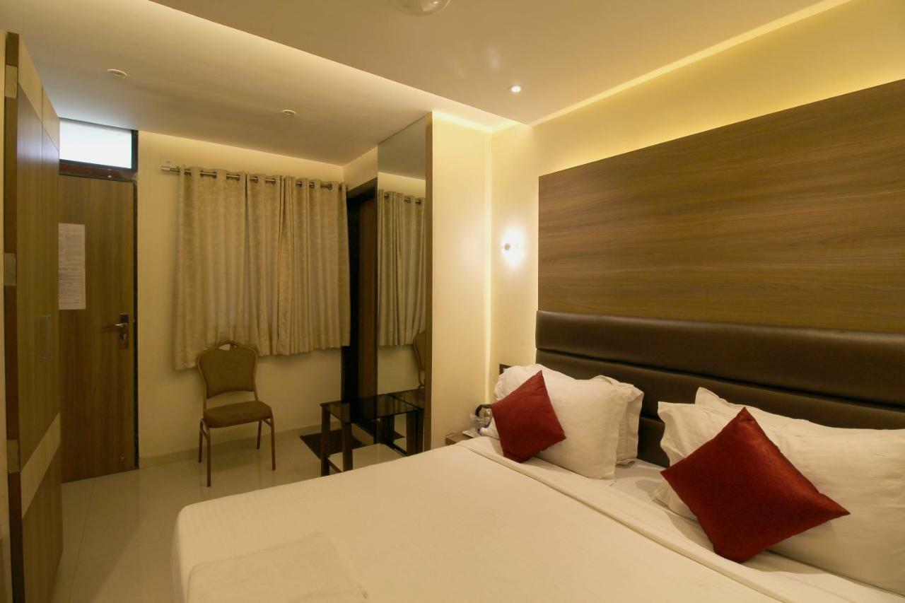 Hotel Shivam Pune Extérieur photo