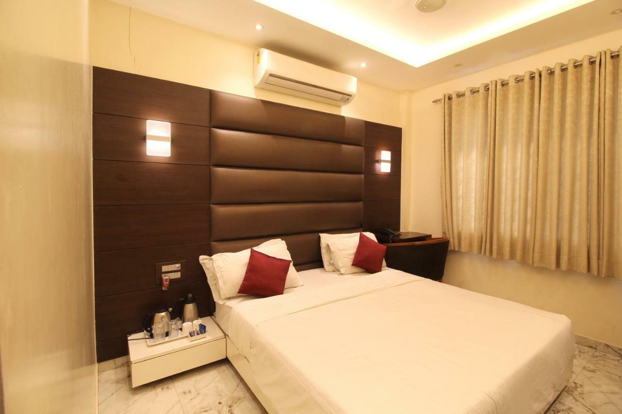 Hotel Shivam Pune Extérieur photo