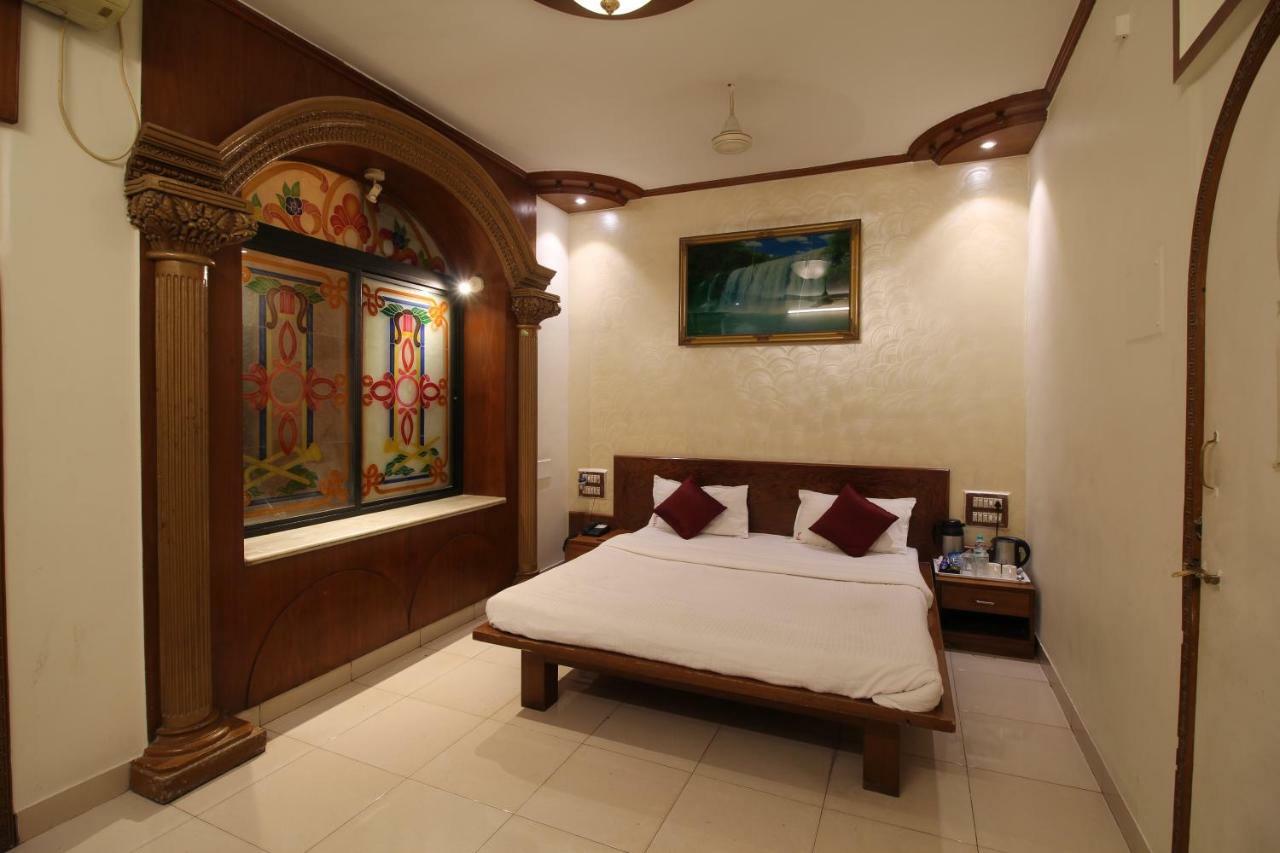 Hotel Shivam Pune Extérieur photo