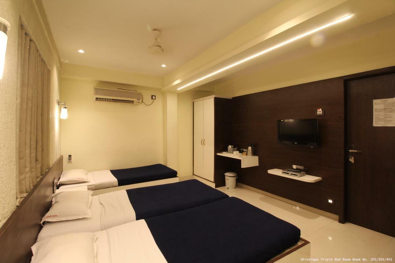 Hotel Shivam Pune Extérieur photo