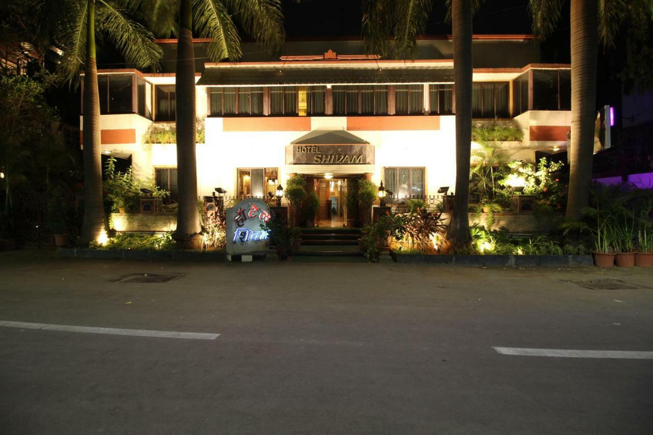Hotel Shivam Pune Extérieur photo